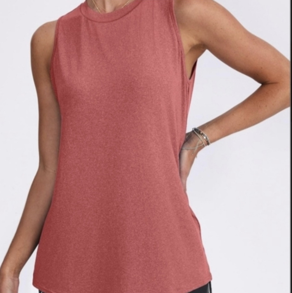 Women’s Sleeveless Athletic Tank Top Red Melon Pink Size S NWT